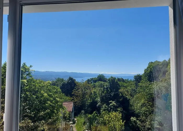 Panorama House *